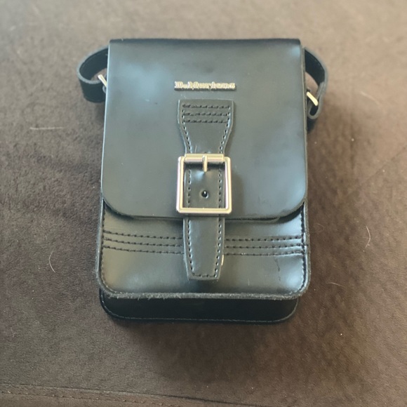 Sold out! Dr. Martens crossbody small satchel - Picture 3 of 4